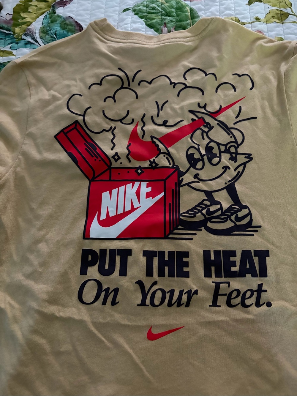 Nike Graphic 'Put The Heat' Print - Red and Tan Men’s T-Shirt